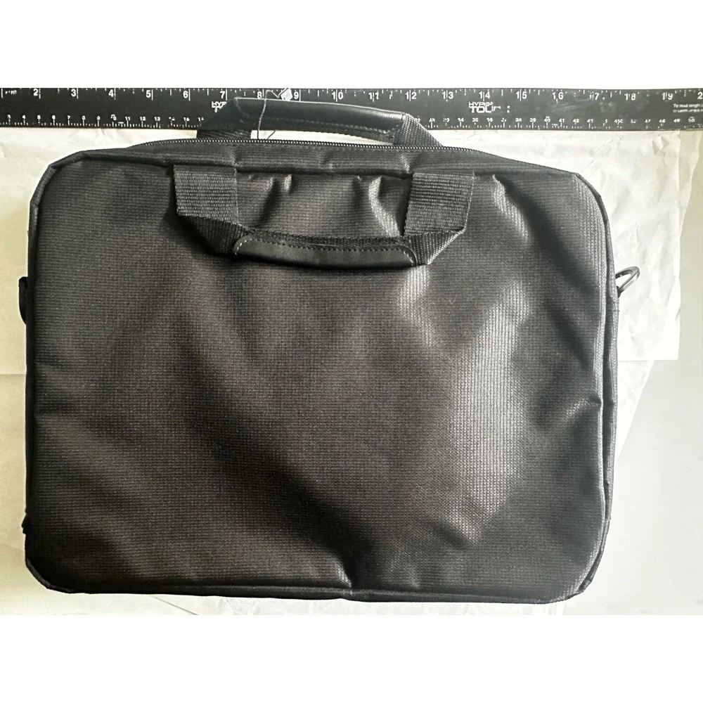 Solo Pro Slim Brief Black Laptop Bag Case Fits Up to 14.1 Inch Screen NWT
